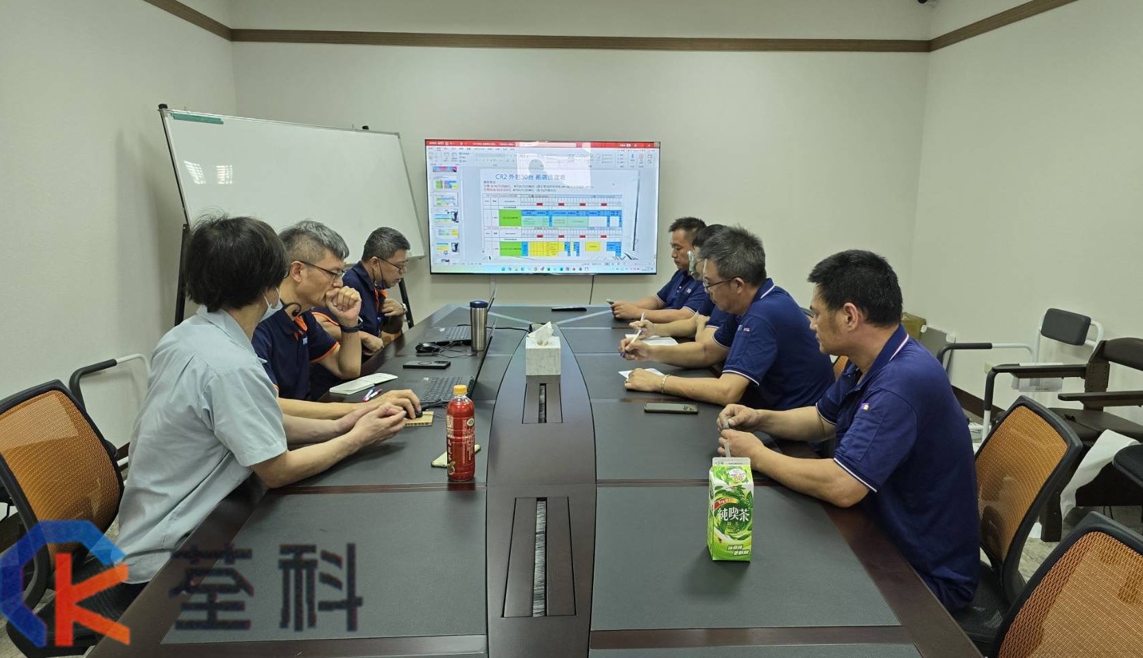 專業代工，成就商用AI無人洗地機器人